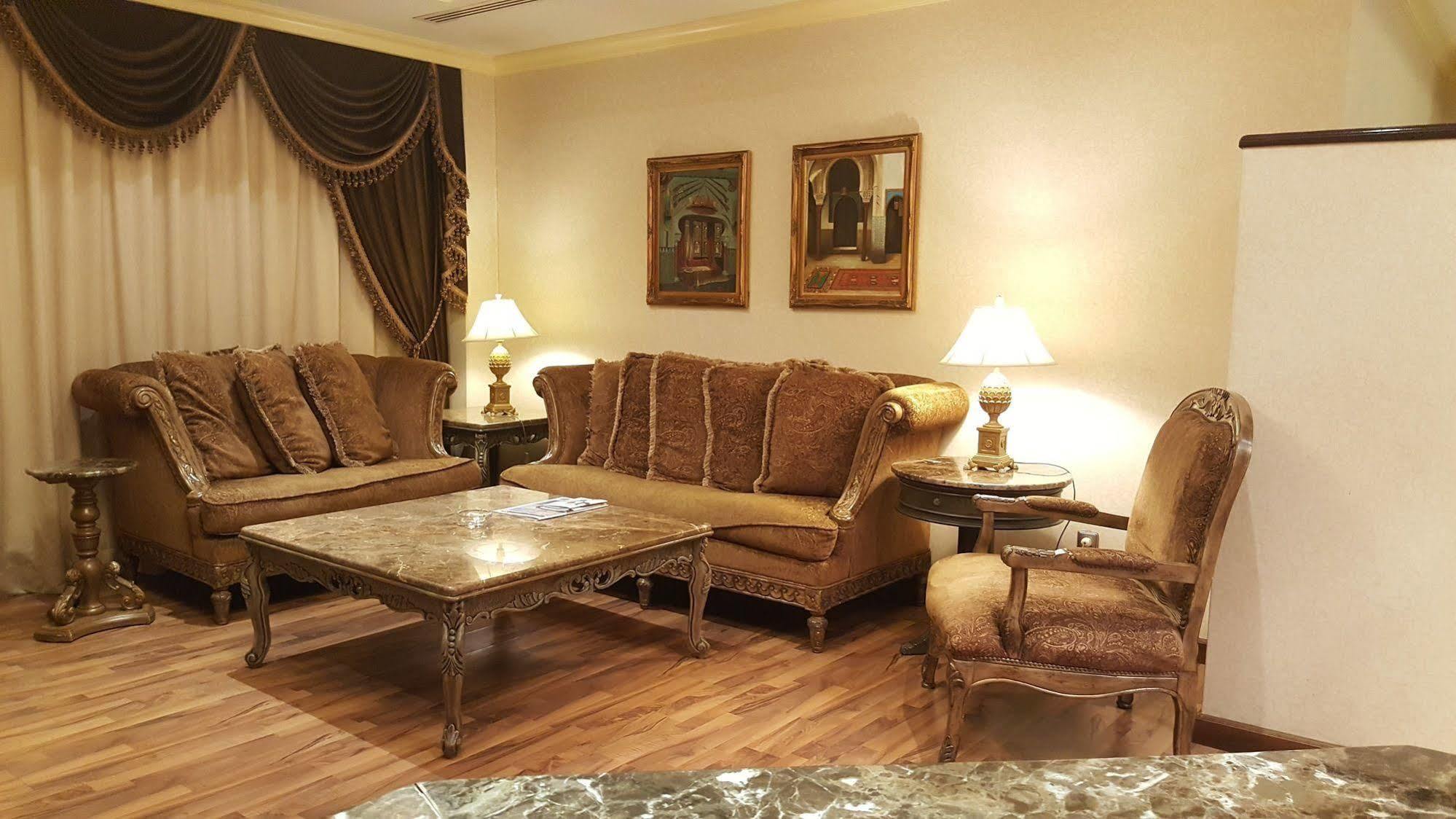 Amjad Royal Suites Hotel Jeddah Luaran gambar