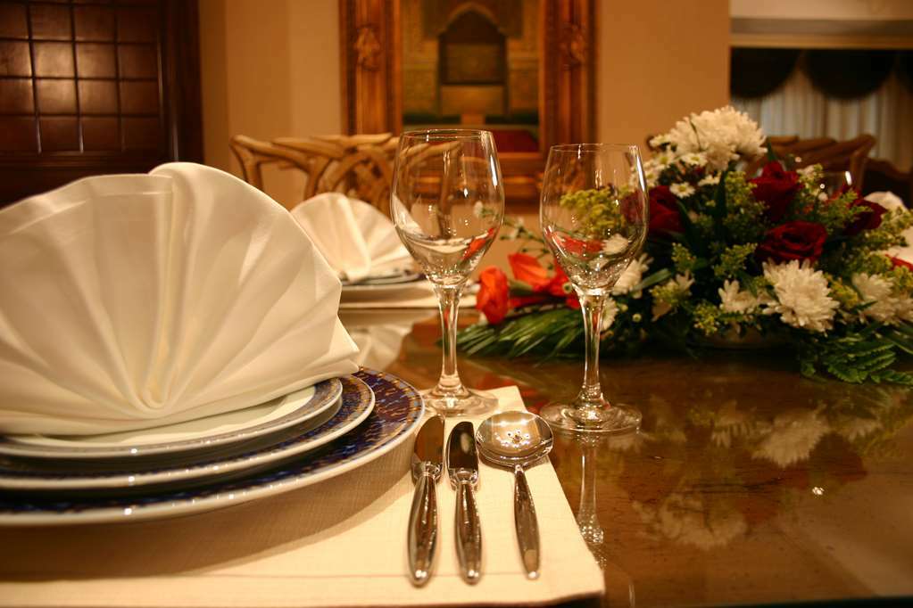 Amjad Royal Suites Hotel Jeddah Restoran gambar